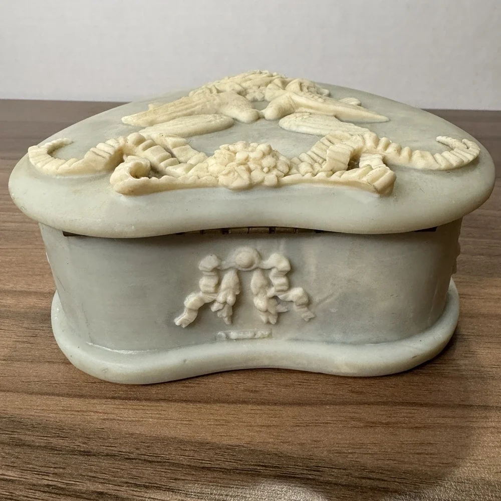 Vintage Incolay Stone Gray Heart Cameo Jewelry Box Doves Roses Velvet Lined 6x6